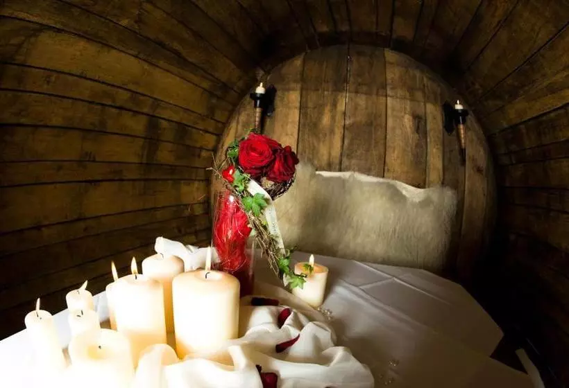 ユースホステル Landgasthaus Helpfauer Hof