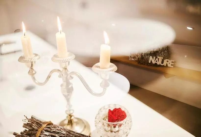 ユースホステル Landgasthaus Helpfauer Hof