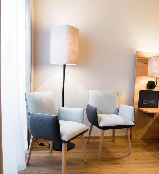 Hostel Landgasthaus Helpfauer Hof