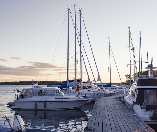 فندق صغير Lidö Värdshus