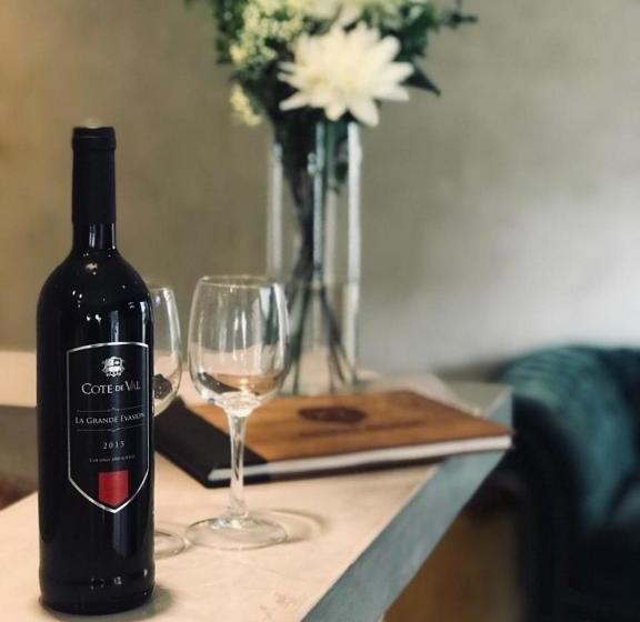 צימר Pont De Val Boutique