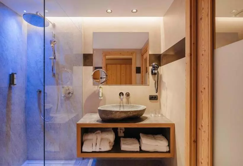 ホテル Albergo Posta Pederoa