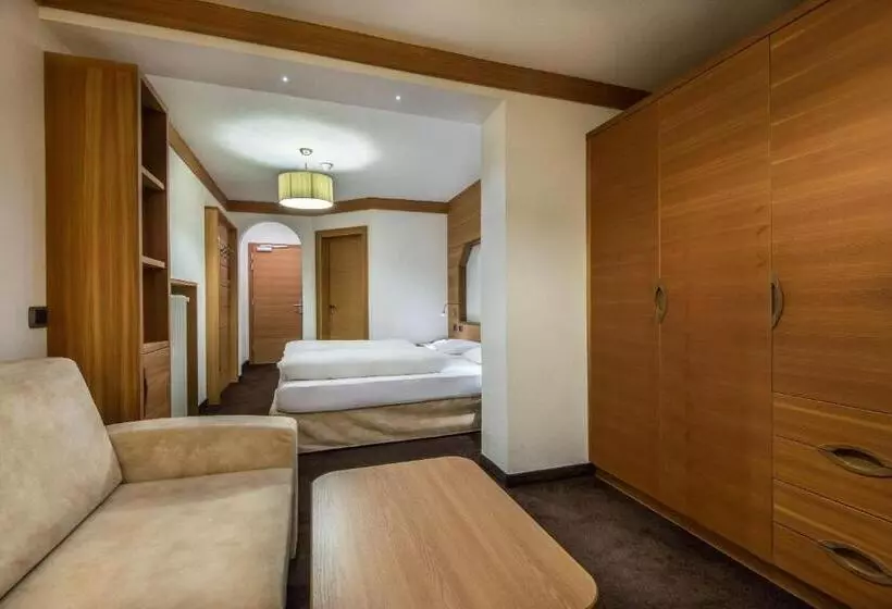 ホテル Albergo Posta Pederoa