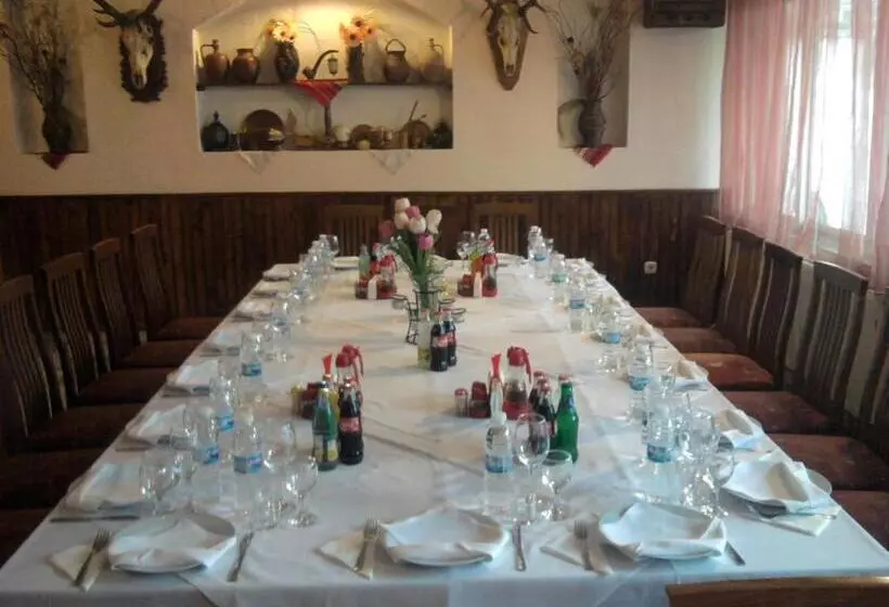 Hotelli Armira Family