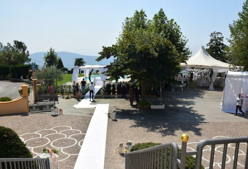 فندق Ristorante Guardanapoli