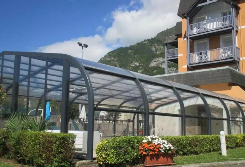 Hotelli Hôtel Chez Pierre D'agos