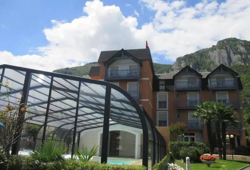 Hotelli Hôtel Chez Pierre D'agos