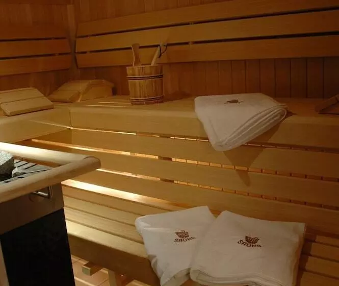 Hotelli Landgasthof Zum Schwarzen Adler