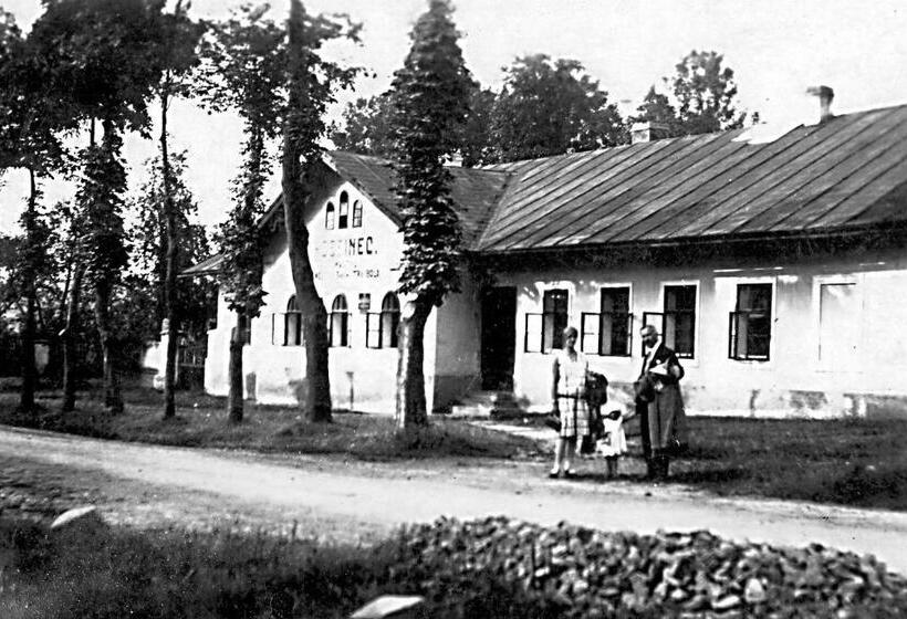 ホテル Na Statku Mirošov