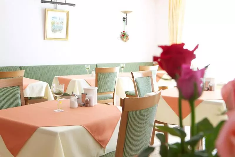 ペンション Gästehaus Am Rastberg