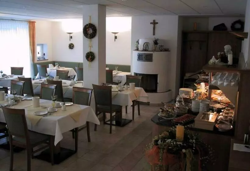 ペンション Gästehaus Am Rastberg