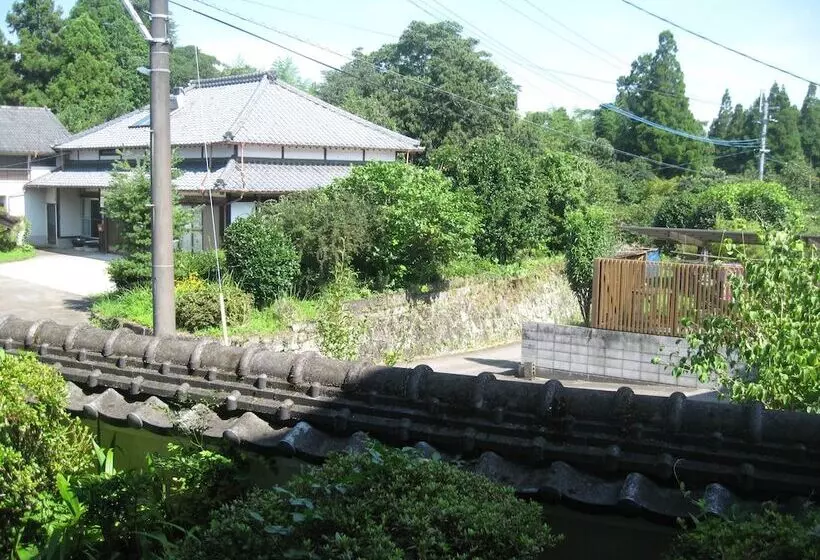 Majatalo Guesthouse Fukiaesu