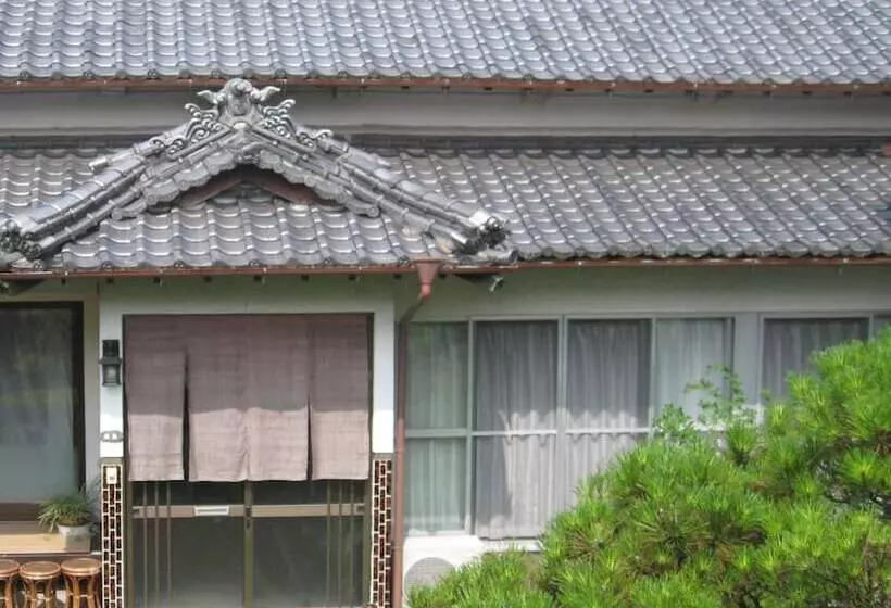 Majatalo Guesthouse Fukiaesu