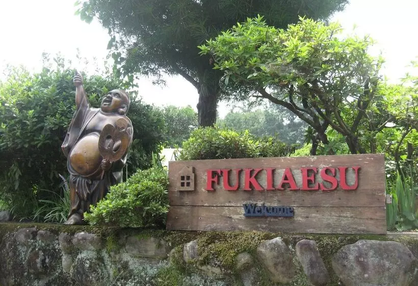 Majatalo Guesthouse Fukiaesu