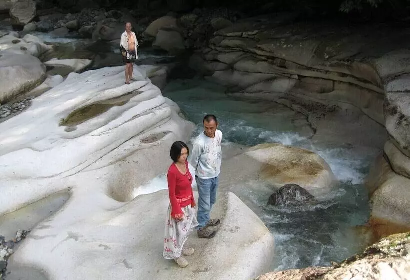 Majatalo Guesthouse Fukiaesu