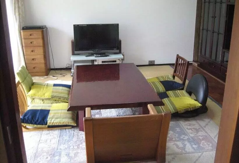 Majatalo Guesthouse Fukiaesu