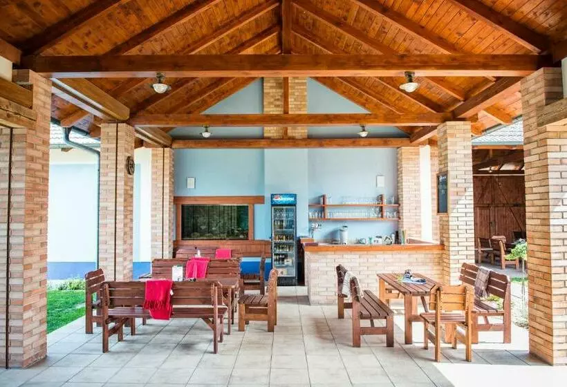 Majatalo Hospůdka Na Haldě