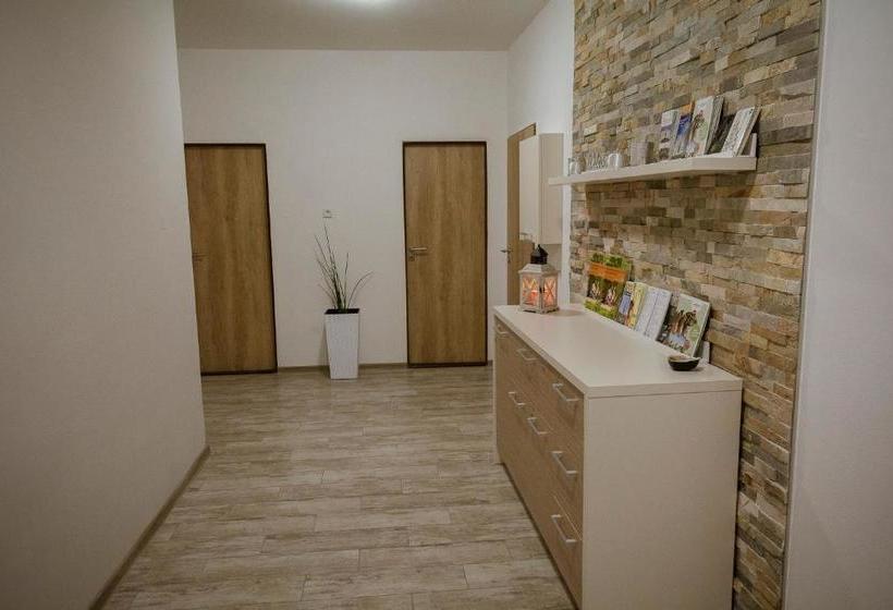 Panzió Penzion U Tří Lip Hevlín