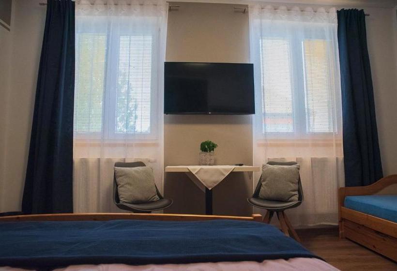 Panzió Penzion U Tří Lip Hevlín