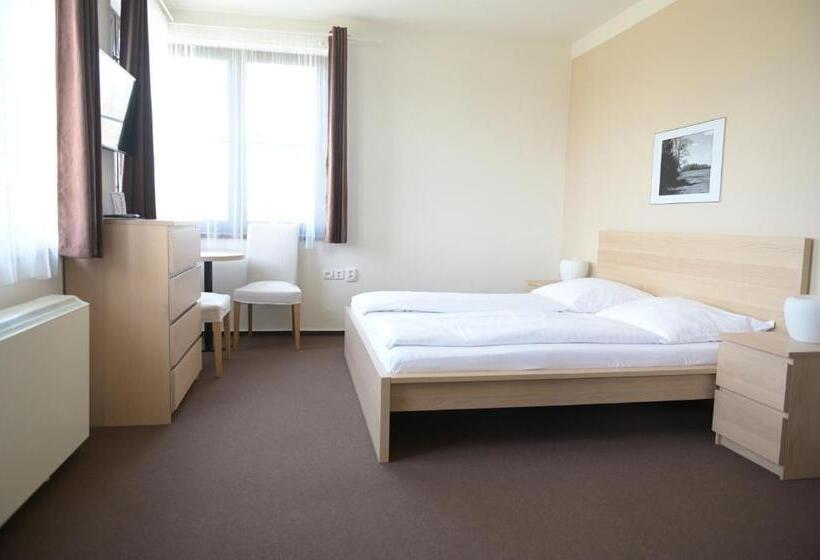 Panzió Penzion švýcarský Dům