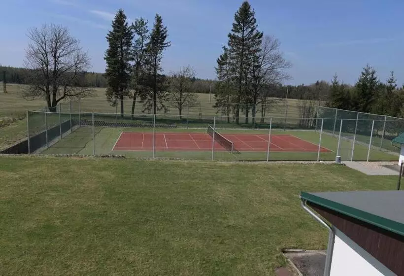 Majatalo Penzion švýcarský Dům