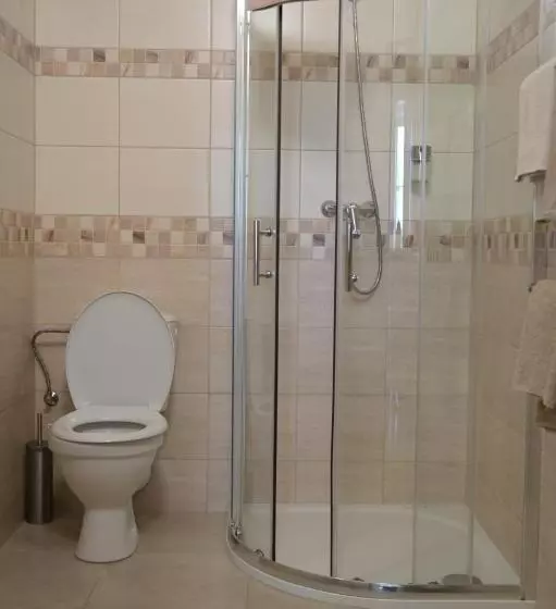 Majatalo Penzion švýcarský Dům