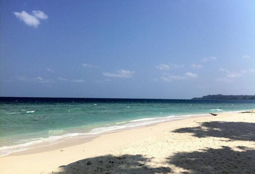 Resort Sea Shell Neil