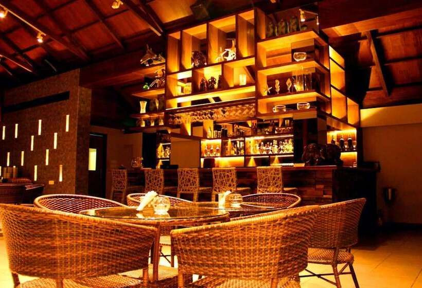 Resort Sea Shell Neil