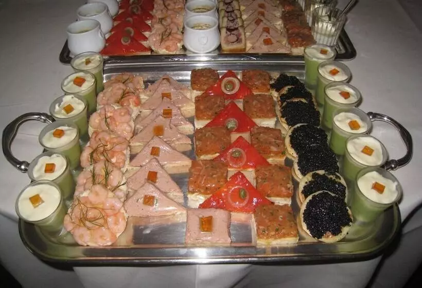 ユースホステル Hôtel Au Boeuf Rouge