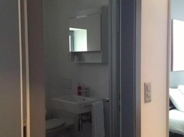 ユースホステル Hôtel Au Boeuf Rouge