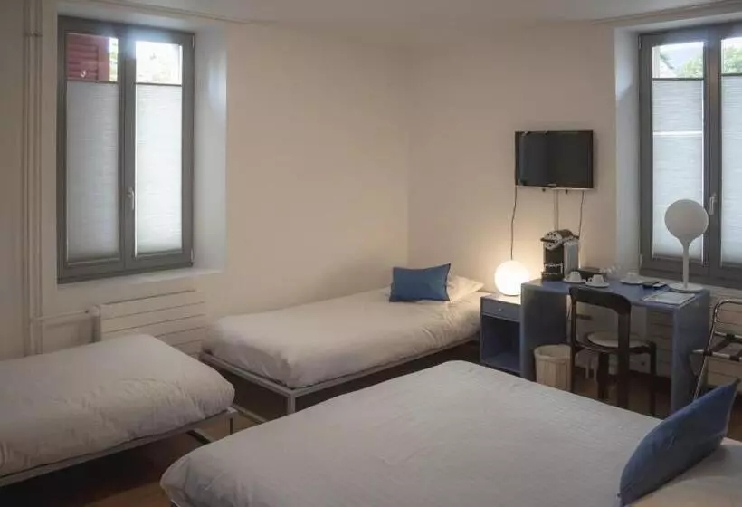 ユースホステル Hôtel Au Boeuf Rouge