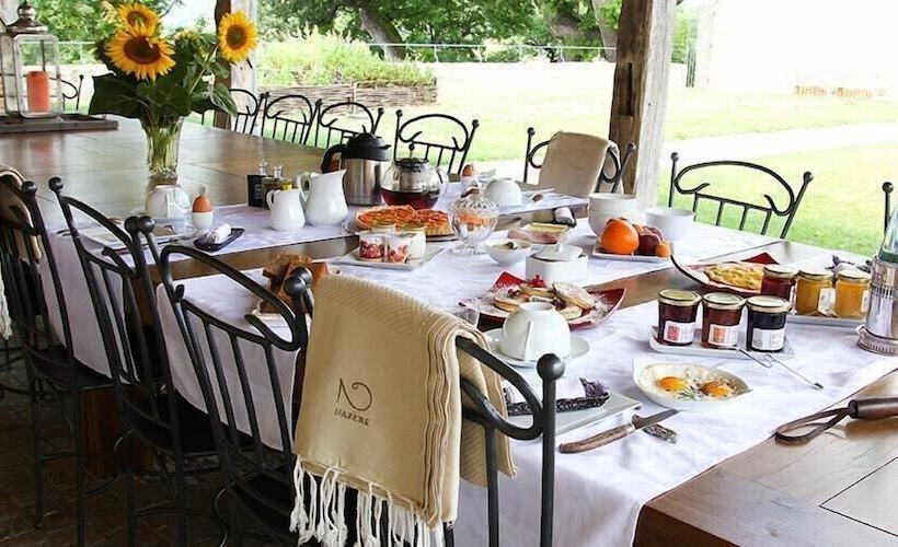 住宿加早餐  Chambres D Hôtes Domaine De Nazère