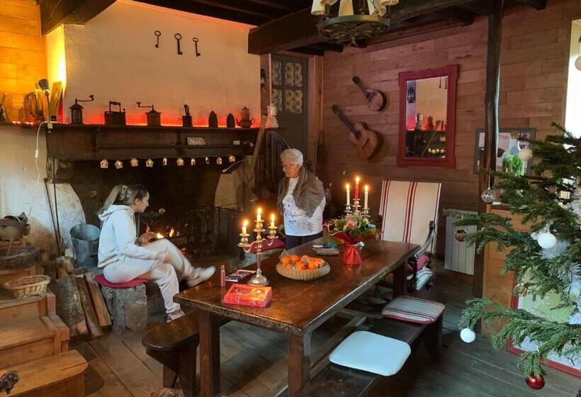 ベッドアンドブレックファースト Chambres D'hotes Au Vieux Logis