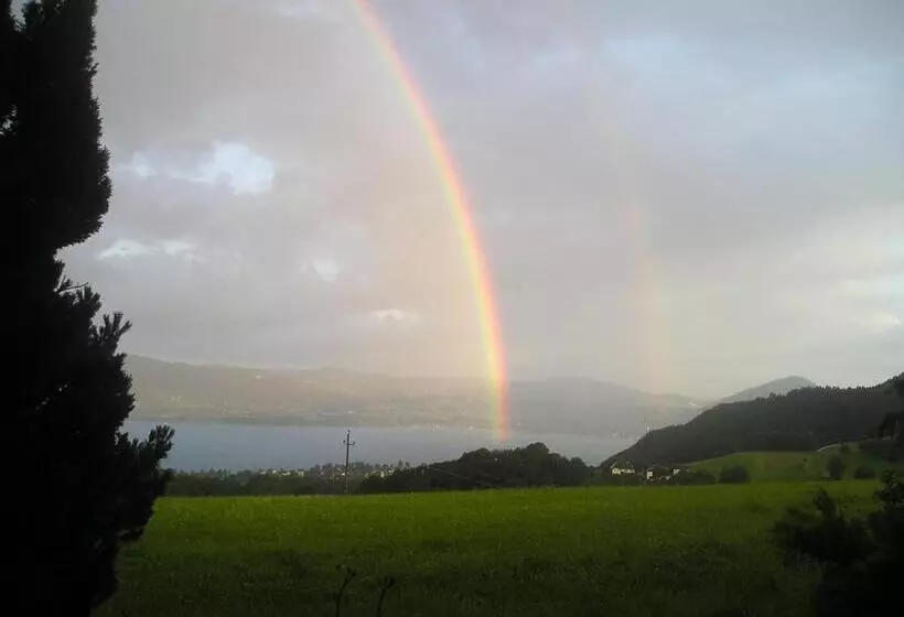 ベッドアンドブレックファースト Ferienwohnungen Schöbringer