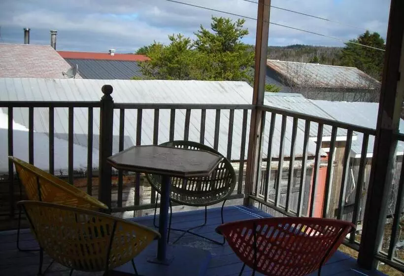 Aamiaismajoitus (B&B) Gîte Des Hauteurs Et Café De La Place