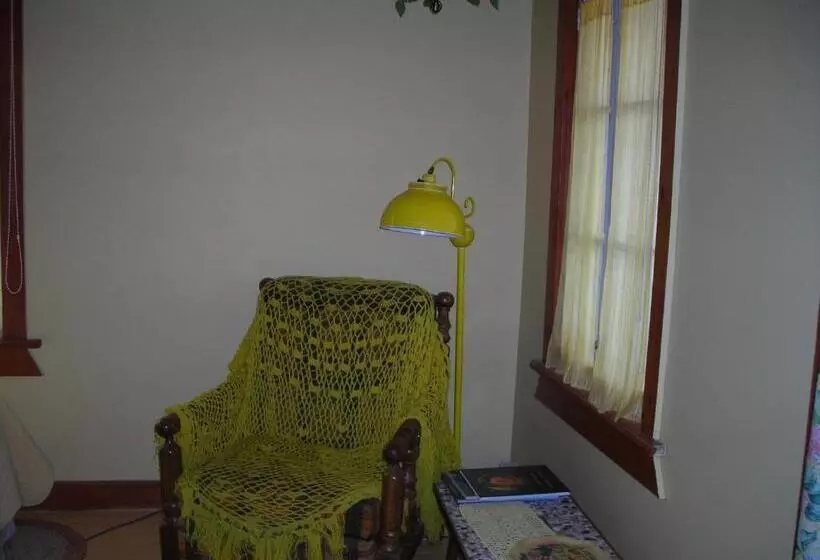 Aamiaismajoitus (B&B) Gîte Des Hauteurs Et Café De La Place