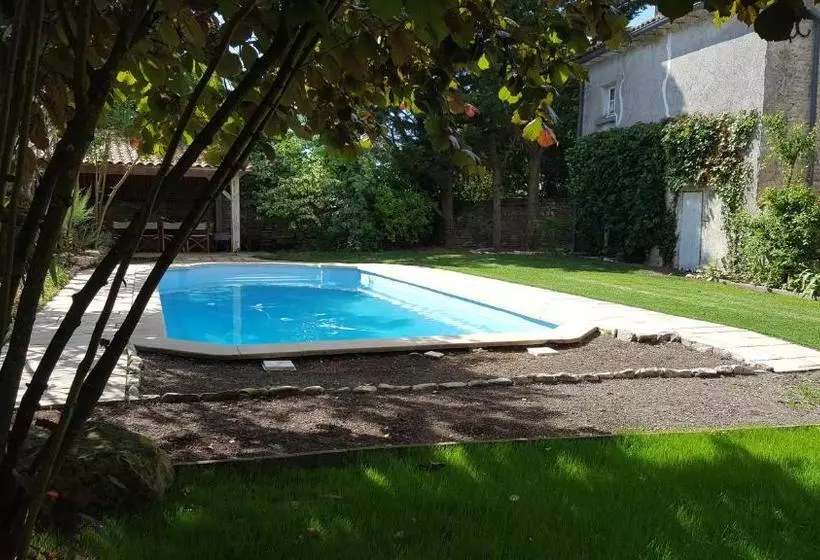 ベッドアンドブレックファースト La Closeraie