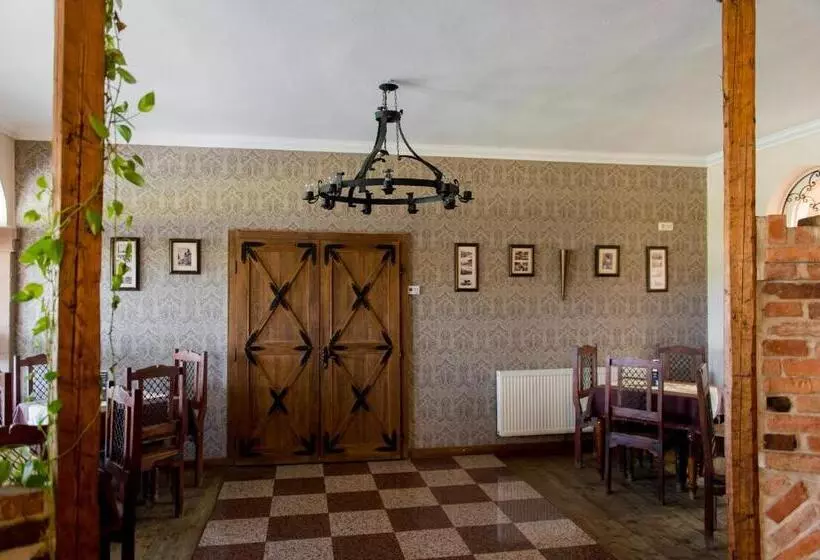 Bástya Panzió és étterem