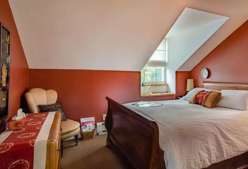 Hastings House Bed & Breakfast