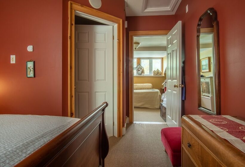 Hastings House Bed & Breakfast