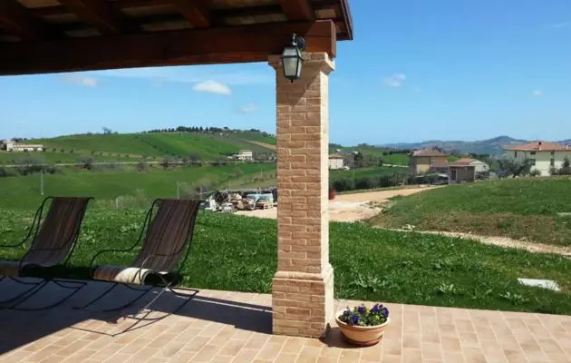 هتل Agriturismo La Perla