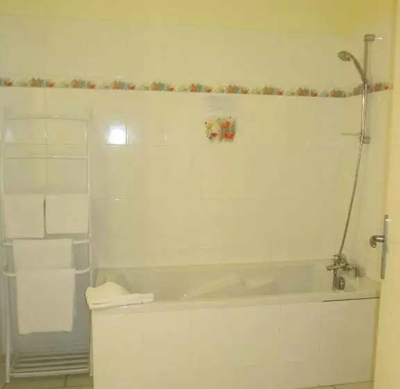 ホテル Hôtel Le Colombier