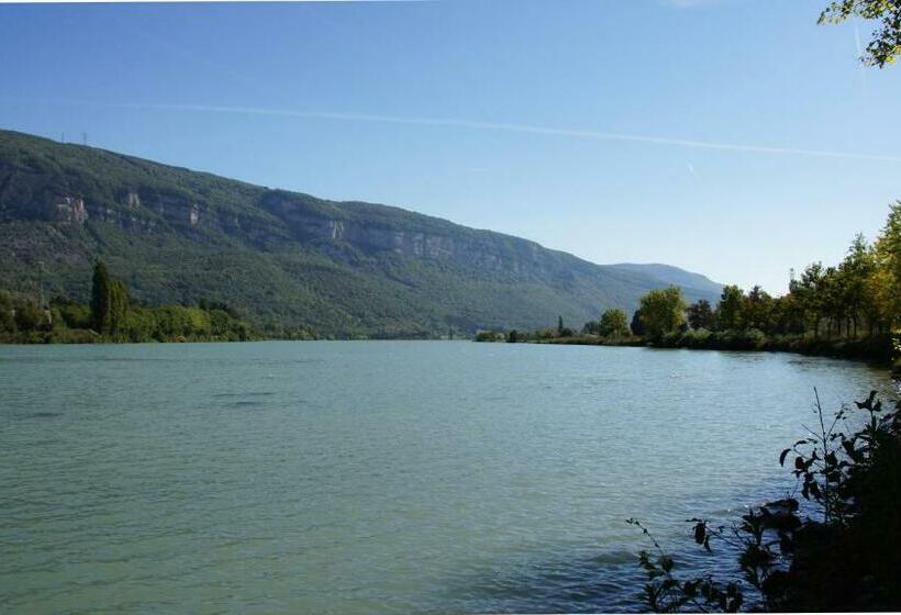 Отель La Source