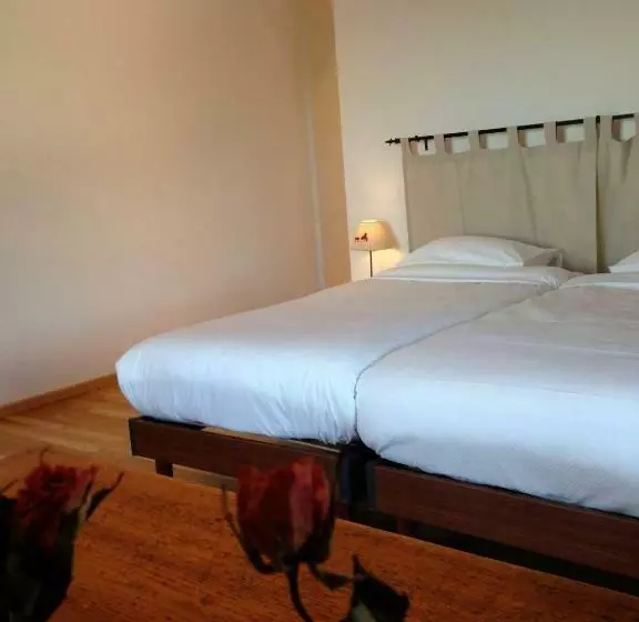 Hotelli Petit Hôtel De Chaumont