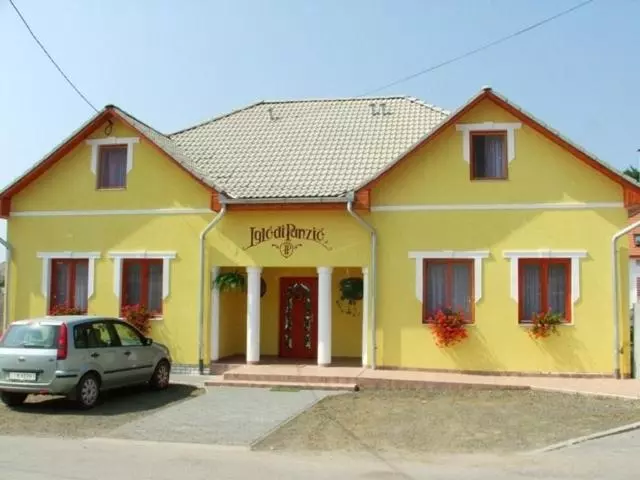 Iglódi Panzió