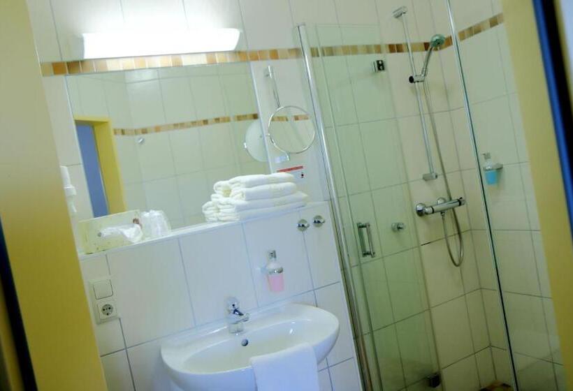 Land Gut Hotel Seeblick