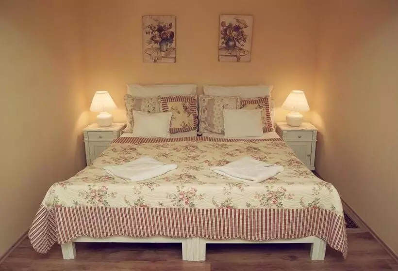 Majatalo Bb Boutique