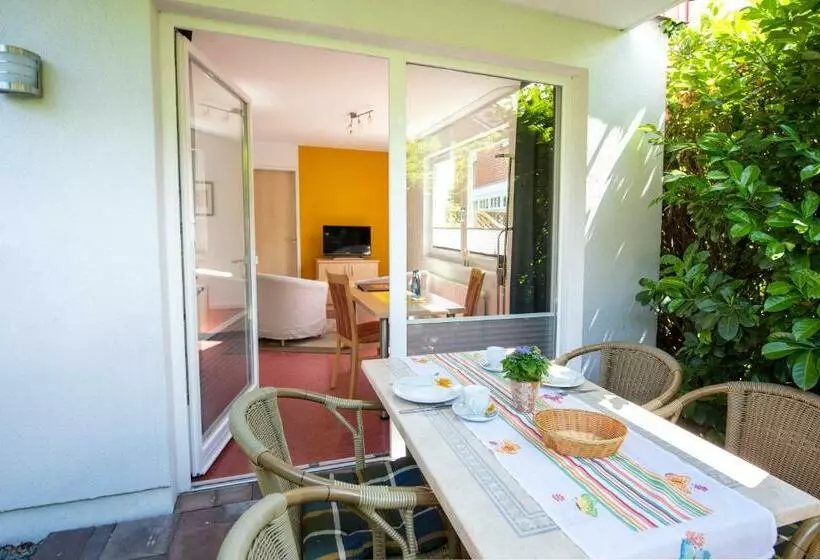 ペンション De Kanalkieker Apartmenthaus Meier