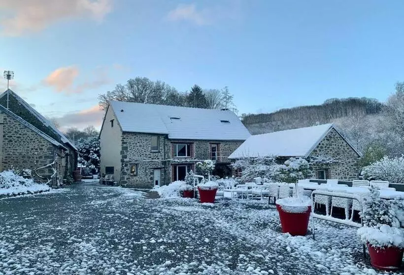 ペンション Domaine De La Jarrige