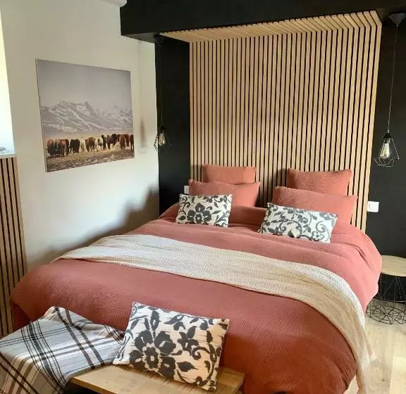 ペンション Domaine De La Jarrige